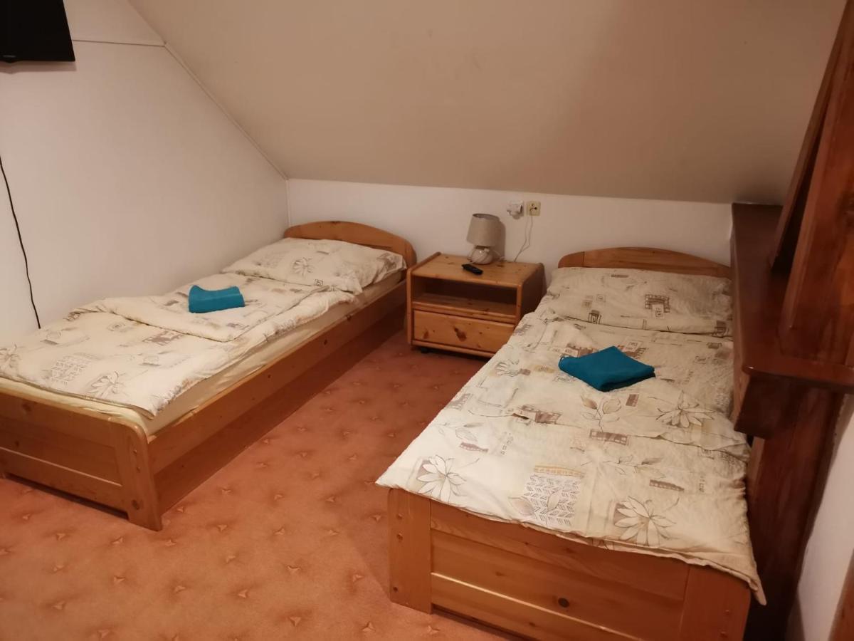 Pod Smrcinou Hotel Nova Pec Ngoại thất bức ảnh